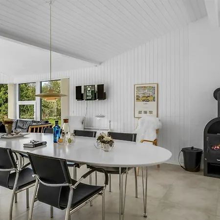 Martina - 500m From The Sea By Interhome * Jerup